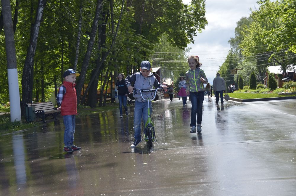 День Защиты детей в Центральном парке: фото День Защиты детей в Центральном парке: фото