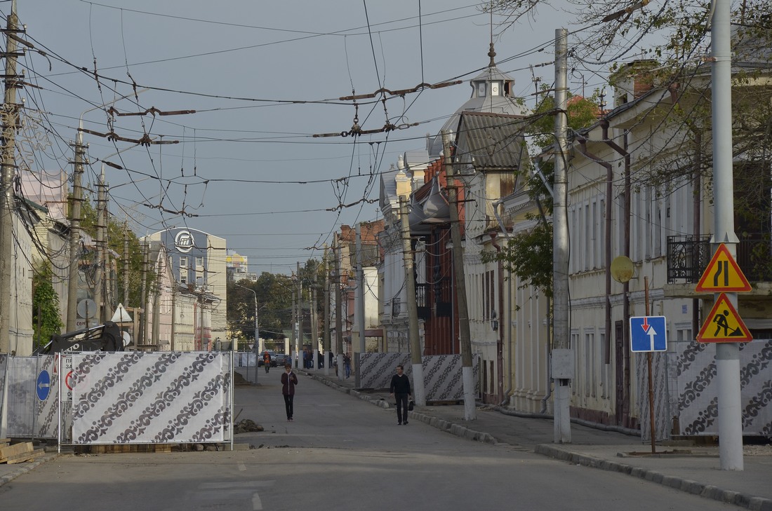 На улице Металлистов начались работы по благоустройству: ФОТО На улице Металлистов начались работы по благоустройству: ФОТО