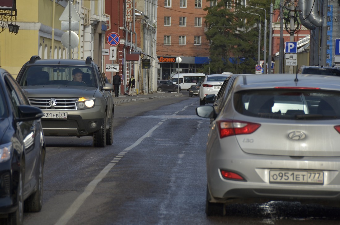 На улице Металлистов начались работы по благоустройству: ФОТО На улице Металлистов начались работы по благоустройству: ФОТО