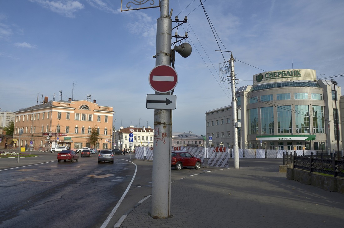 На улице Металлистов начались работы по благоустройству: ФОТО На улице Металлистов начались работы по благоустройству: ФОТО