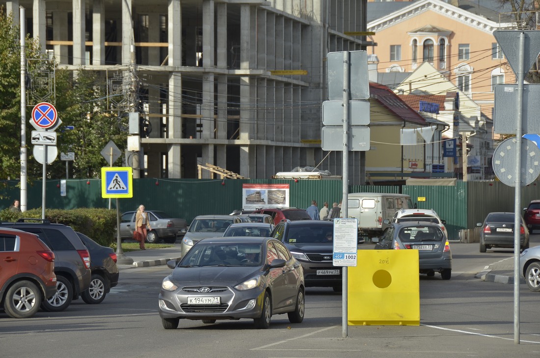 На улице Металлистов начались работы по благоустройству: ФОТО На улице Металлистов начались работы по благоустройству: ФОТО