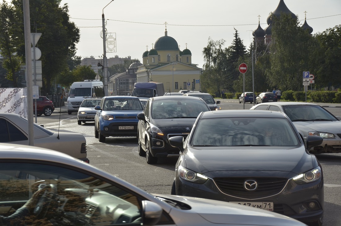 На улице Металлистов начались работы по благоустройству: ФОТО На улице Металлистов начались работы по благоустройству: ФОТО