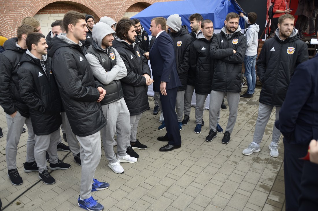 Кубок FIFA прибыл в Тулу! ФОТО Кубок FIFA прибыл в Тулу! ФОТО