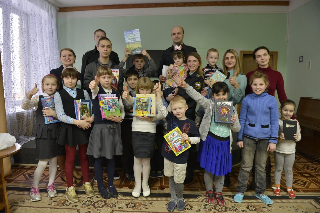 В День книгодарения книги, собранные туляками, переданы в детские дома: ФОТО
