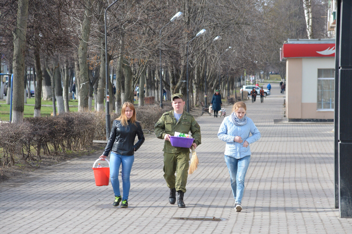 Все на субботник! ФОТО Все на субботник! ФОТО
