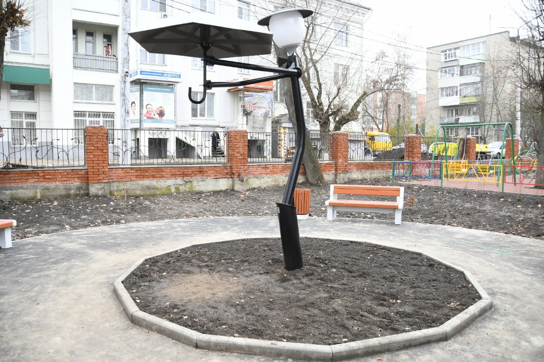 Жемчужиной нового сквера в Туле стала детская карусель: ФОТО Жемчужиной нового сквера в Туле стала детская карусель: ФОТО