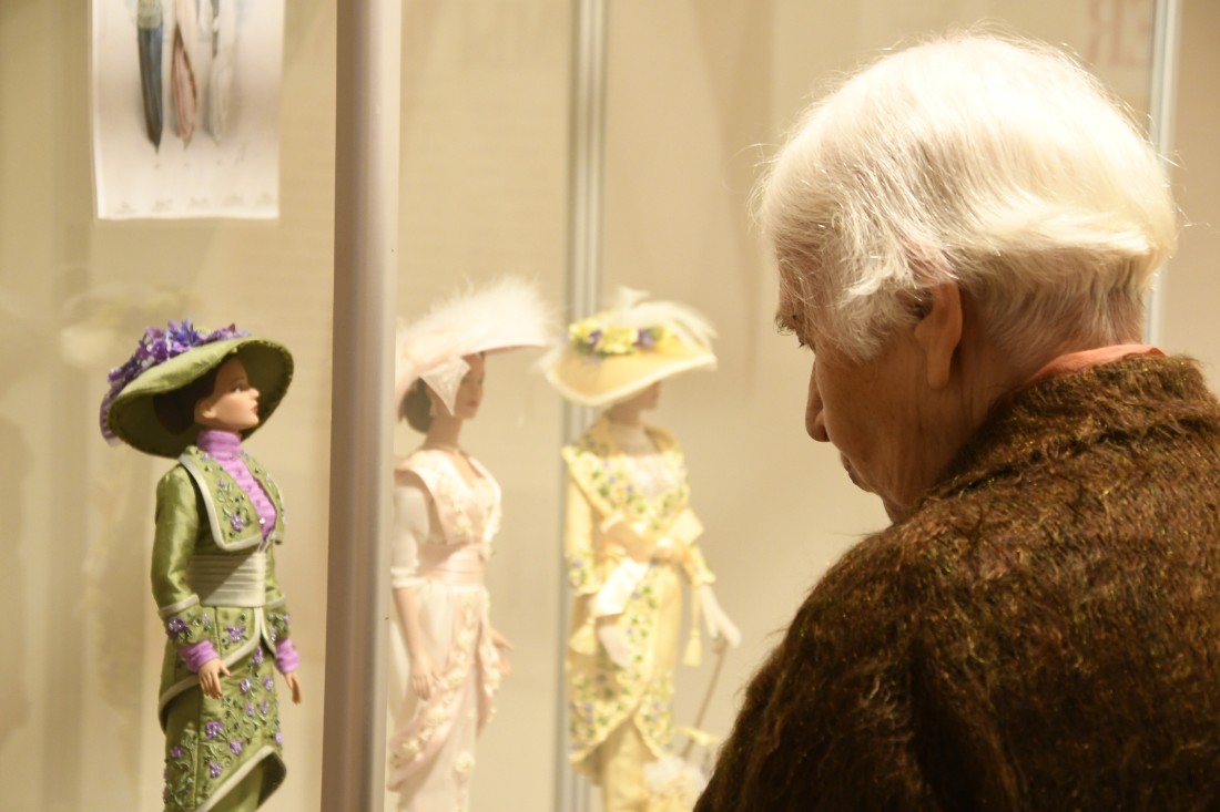 "История моды в куклах", открытие выставки: ФОТО