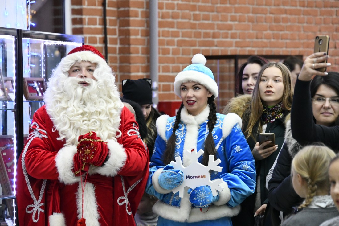 Парад Дедов Морозов: ФОТО