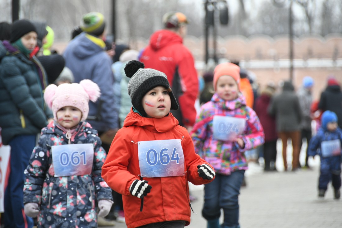 Забег в честь годовщины воссоединения с Крымом:  ФОТО