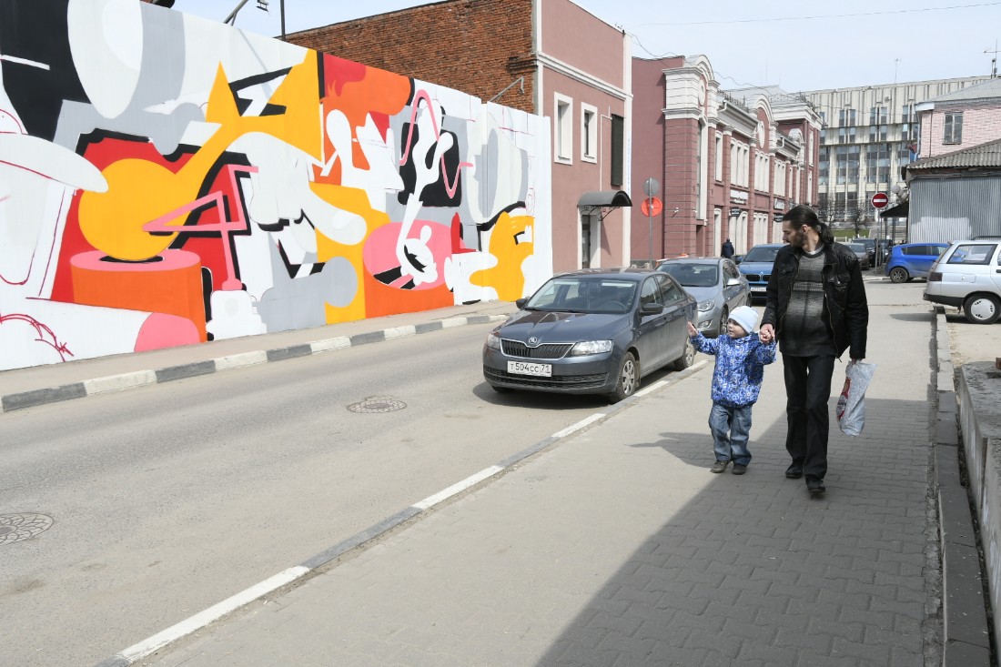 Большое граффити у "Октавы": ФОТО