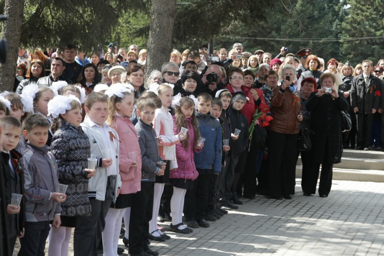 В Белеве зажгли Вечный огонь В Белеве зажгли Вечный огонь