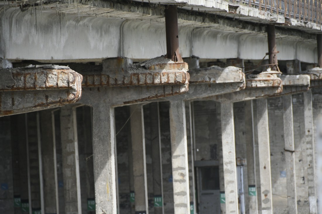 Пугающее состояние зареченского моста: ФОТО