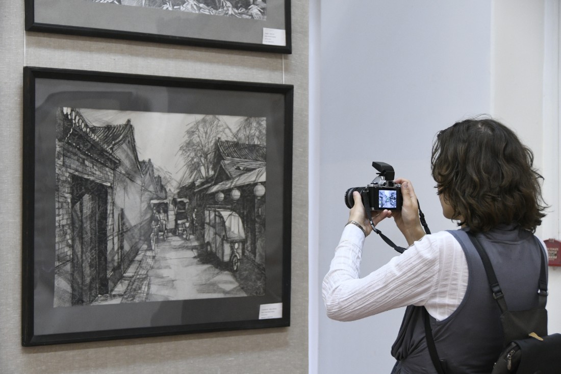Выставка "Китай глазами художника": ФОТО