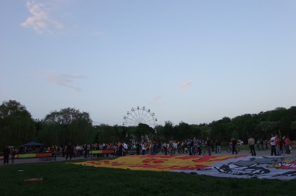 Фоторепортаж с праздника "Арсенала" в Центральном парке