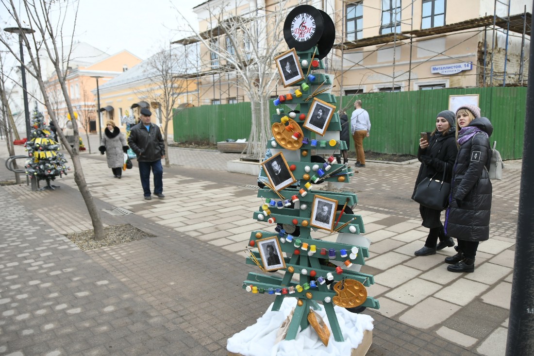 Создание креативных елок: ФОТО Создание креативных елок: ФОТО