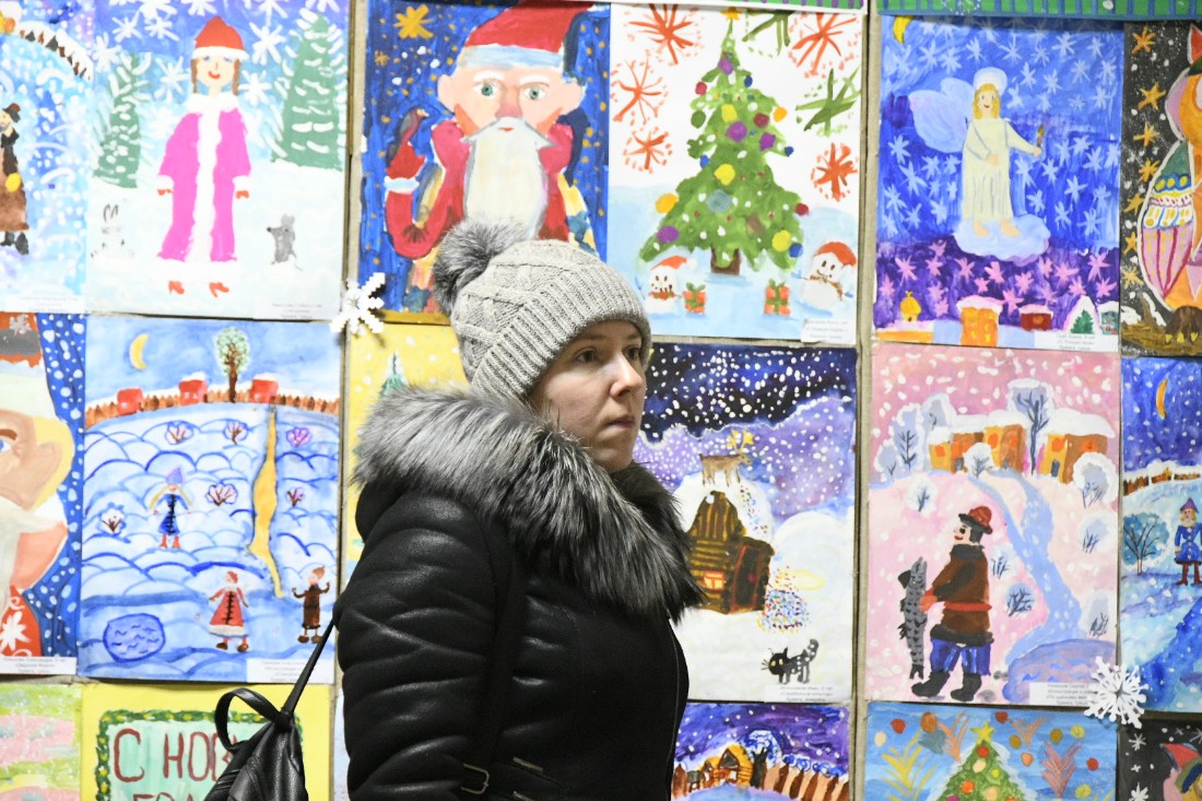 Новогодняя выставка детской изостудии: ФОТО Новогодняя выставка детской изостудии: ФОТО