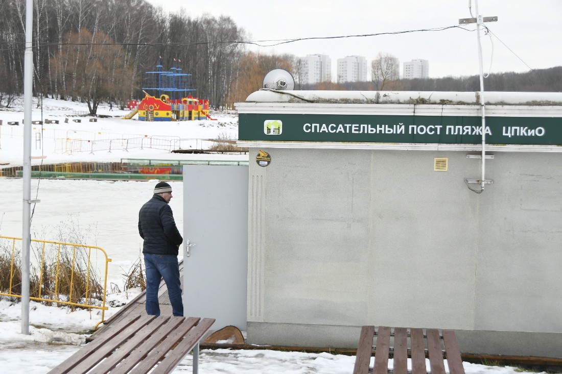Пруд в ЦПКиО готовят к крещенским купаниям: ФОТО Пруд в ЦПКиО готовят к крещенским купаниям: ФОТО