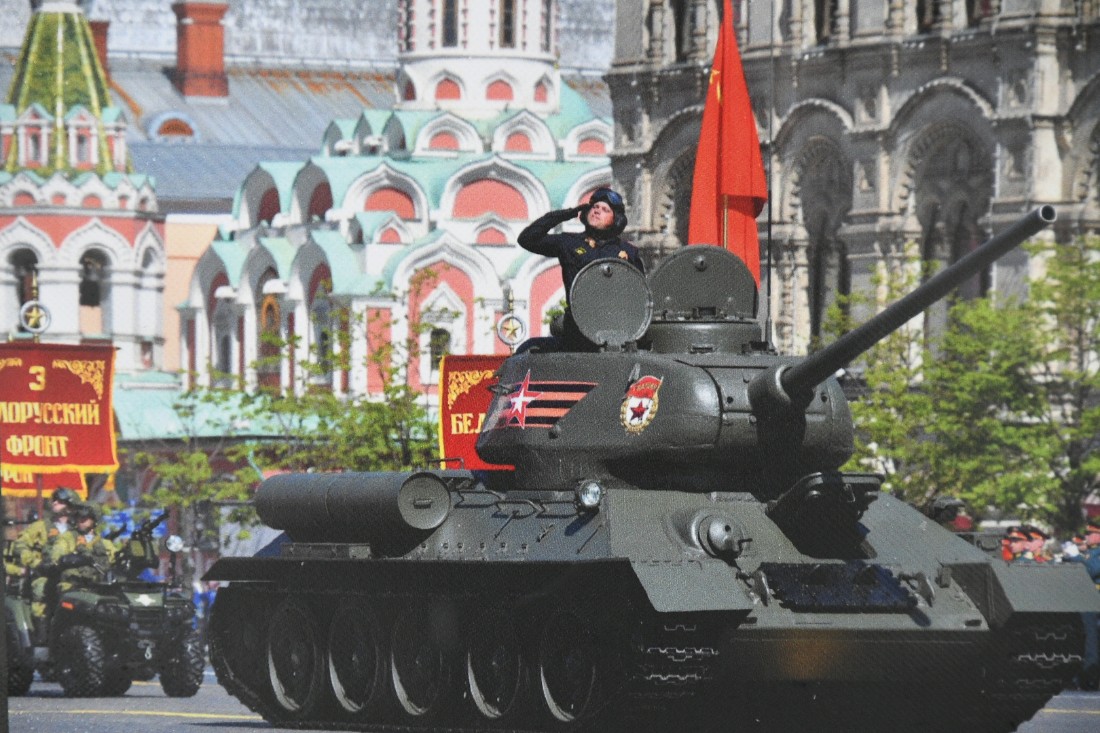 Выставка "Танковая колонна"Дмитрий Донской" Выставка "Танковая колонна"Дмитрий Донской"