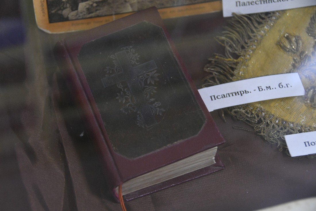 Выставка старинных предметов из Тульской епархии в Комнате истории парка: ФОТО