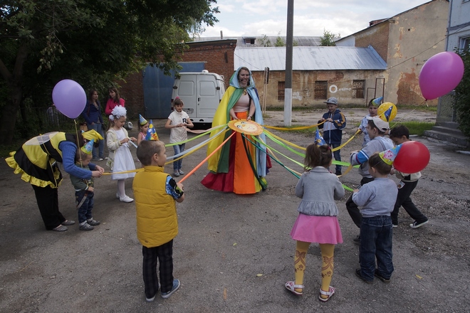 Праздник для детей украинских беженцев; фоторепортаж