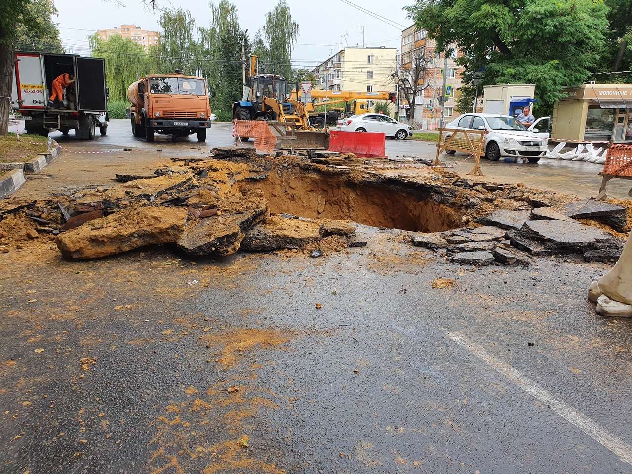 Провал грунта в Туле: восстановительные работы завершены | 17.08.2020 |  Общество | Центр71 - все новости Тулы