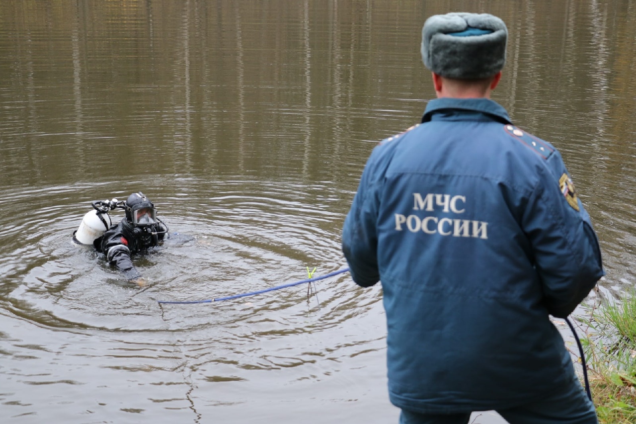 Глубокое погружение по-тульски. Тренировка водолазов МЧС: ФОТО Глубокое погружение по-тульски. Тренировка водолазов МЧС: ФОТО