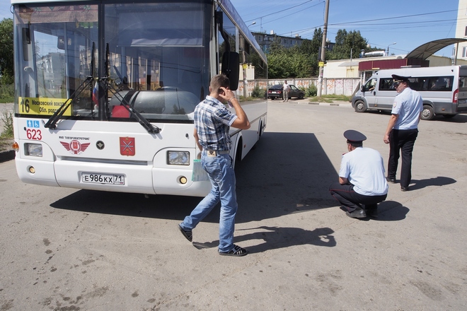 Проверка пассажирских автобусов