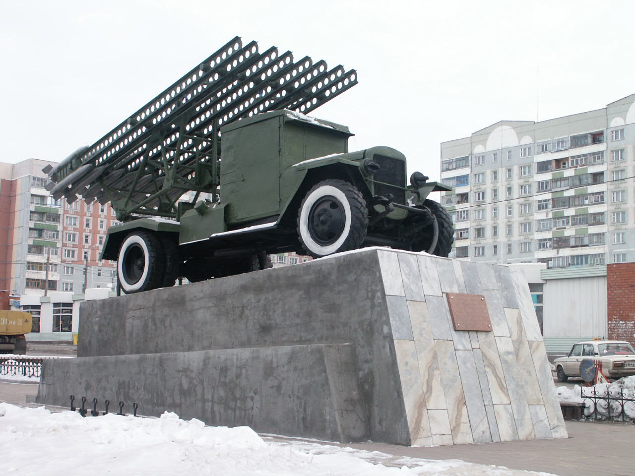 Памятник легендарной "Катюше" вновь установлен в Туле.
