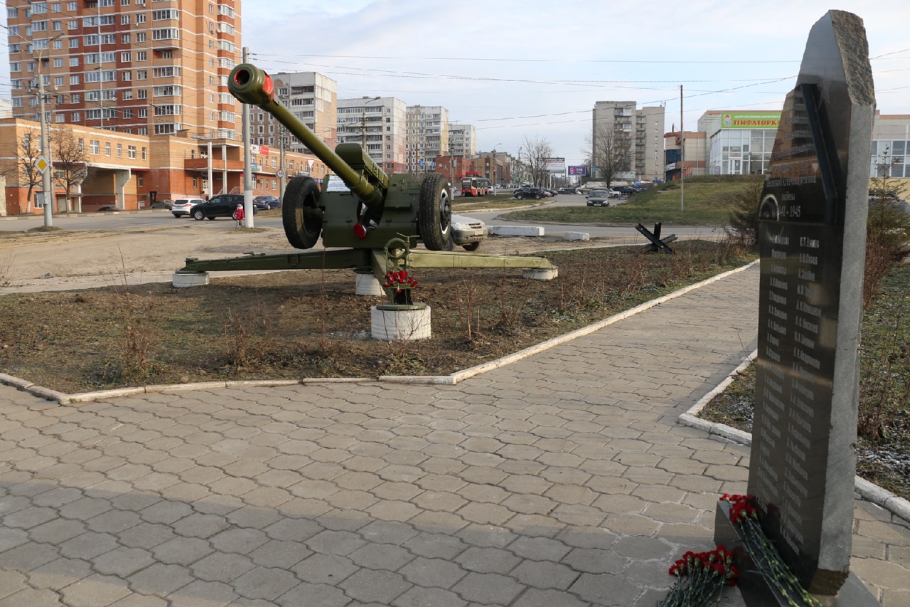 В Туле установили памятник, посвященный обороне города: ФОТО