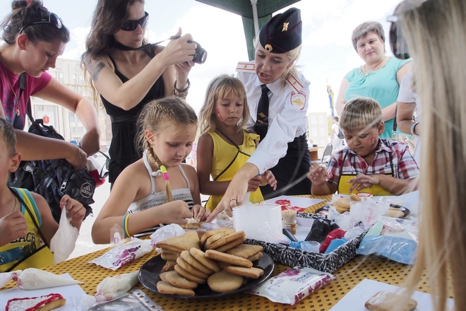 Фоторепортаж: Детский праздник от Тульской ГИБДД