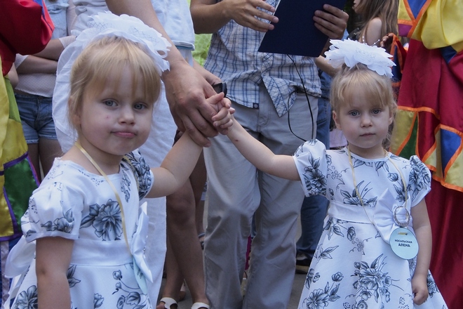 Фоторепортаж: Парад близнецов 2014 года