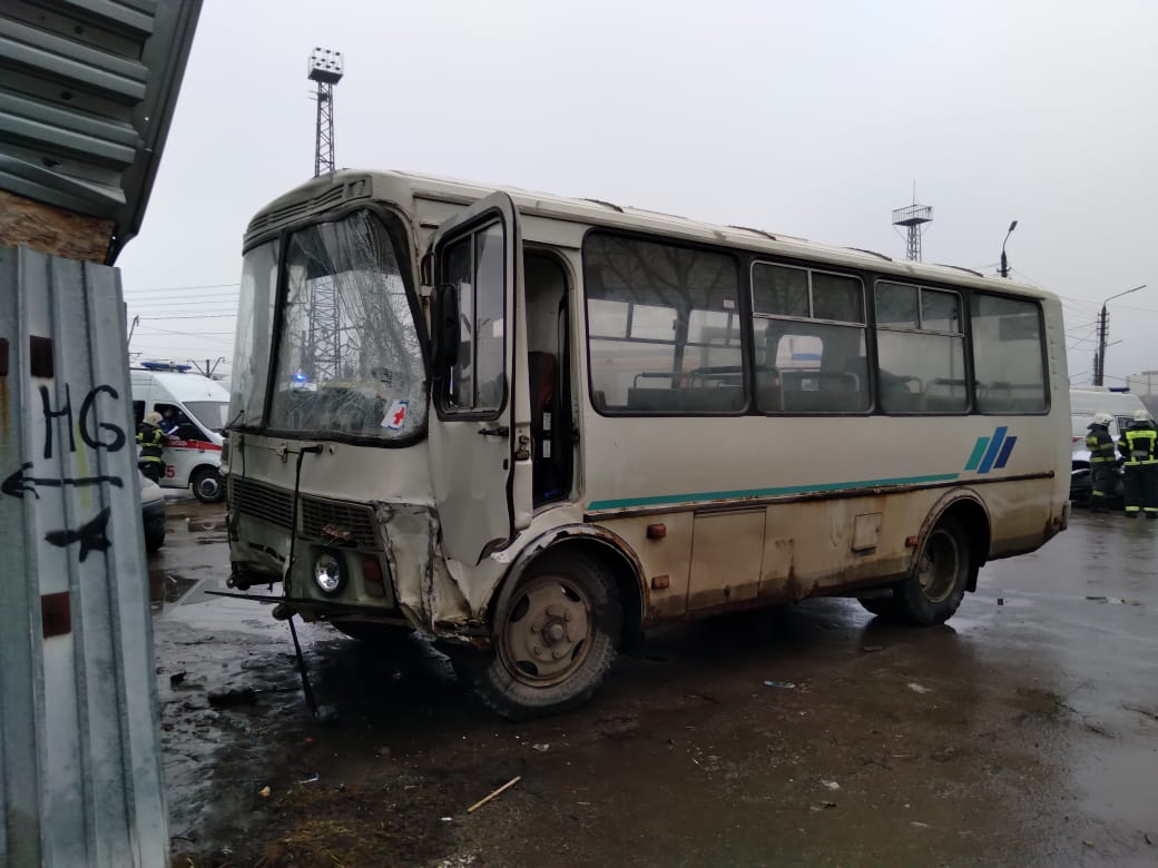 Тройное ДТП в Туле: подробности аварии | 01.04.2021 | Происшествия |  Центр71 - все новости Тулы