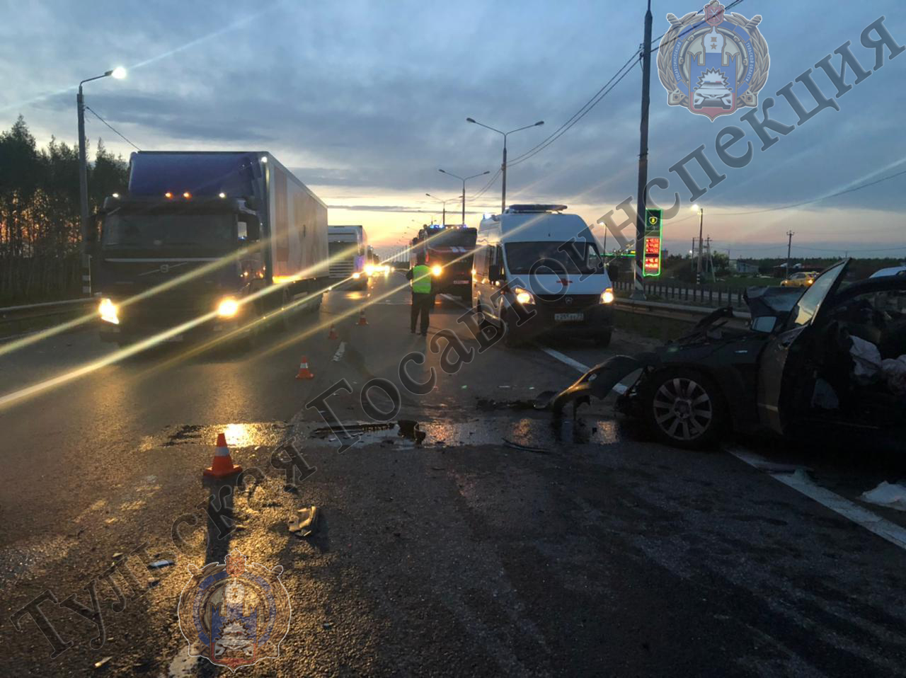 В Тульской области «Mercedes» врезался в тягач: есть погибшие | 14.05.2021  | Происшествия | Центр71 - все новости Тулы