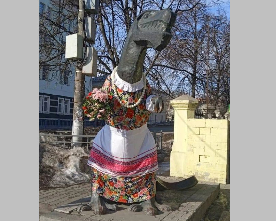 Тульская Теща нарядилась к празднику 8 Марта | 09.03.2022 | Культура |  Центр71 - все новости Тулы