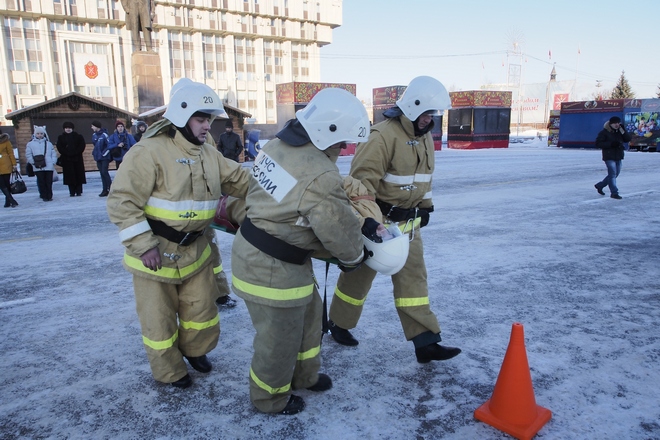 Показательные выступления спасателей; фоторепортаж Показательные выступления спасателей; фоторепортаж