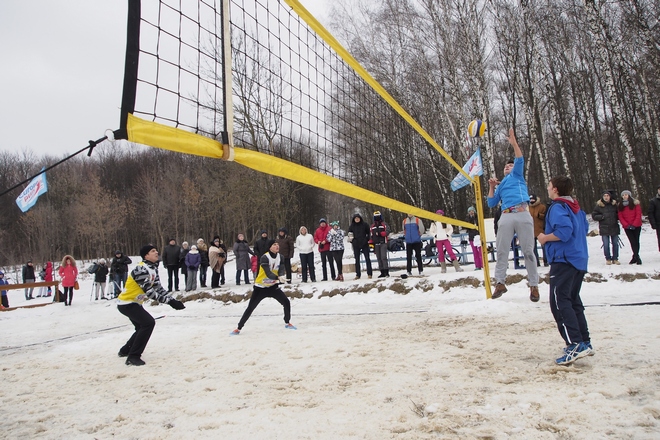 Пляжный волейбол в Центральном парке зимой: фоторепортаж