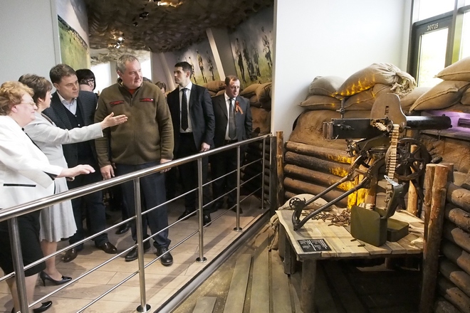 Дмитрий Рогозин в Музее оружия; фоторепортаж