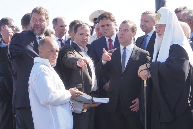 Владимир Груздев ушел с поста губернатора; фоторепортаж