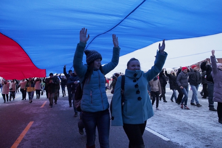 Митинг-концерт к годовщине воссоединения Крыма: фоторепортаж