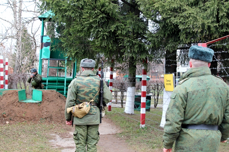 "День призывника" в 51-м полку 106-й дивизии ВДВ "День призывника" в 51-м полку 106-й дивизии ВДВ