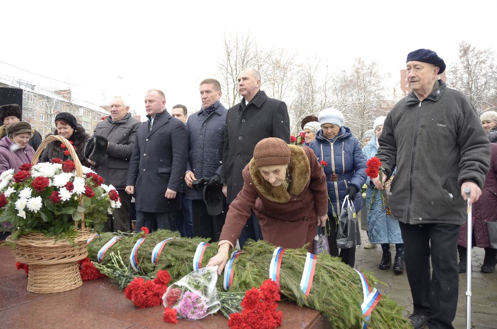 Митинг памяти жертвам политических репрессий: фоторепортаж Митинг памяти жертвам политических репрессий: фоторепортаж