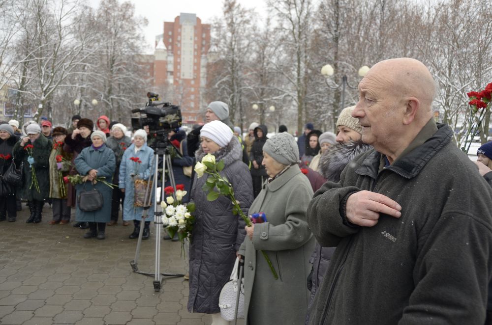 Митинг памяти жертвам политических репрессий: фоторепортаж Митинг памяти жертвам политических репрессий: фоторепортаж