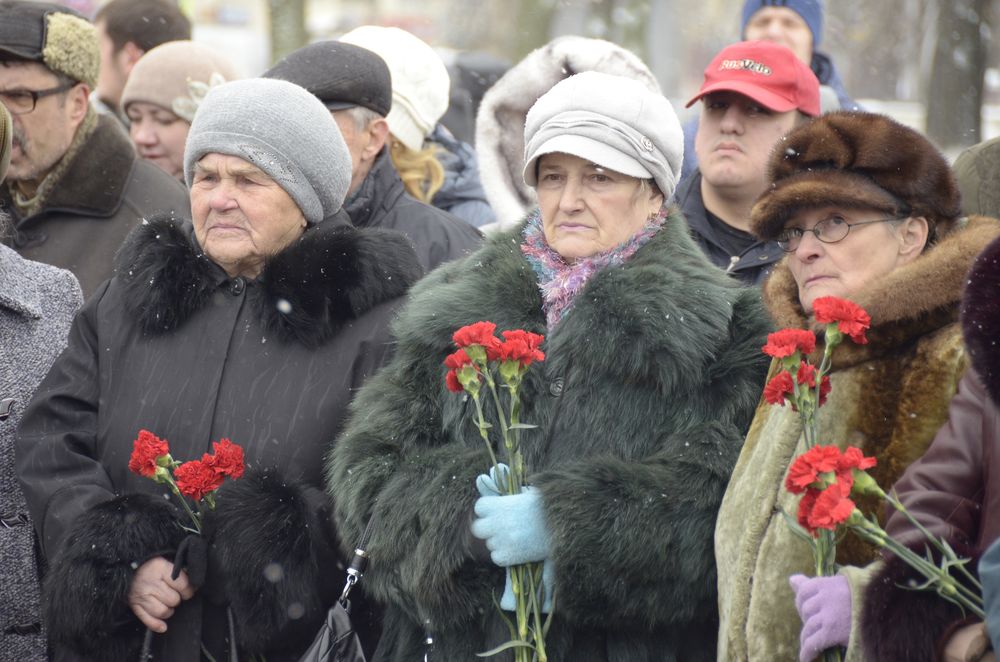 Митинг памяти жертвам политических репрессий: фоторепортаж Митинг памяти жертвам политических репрессий: фоторепортаж