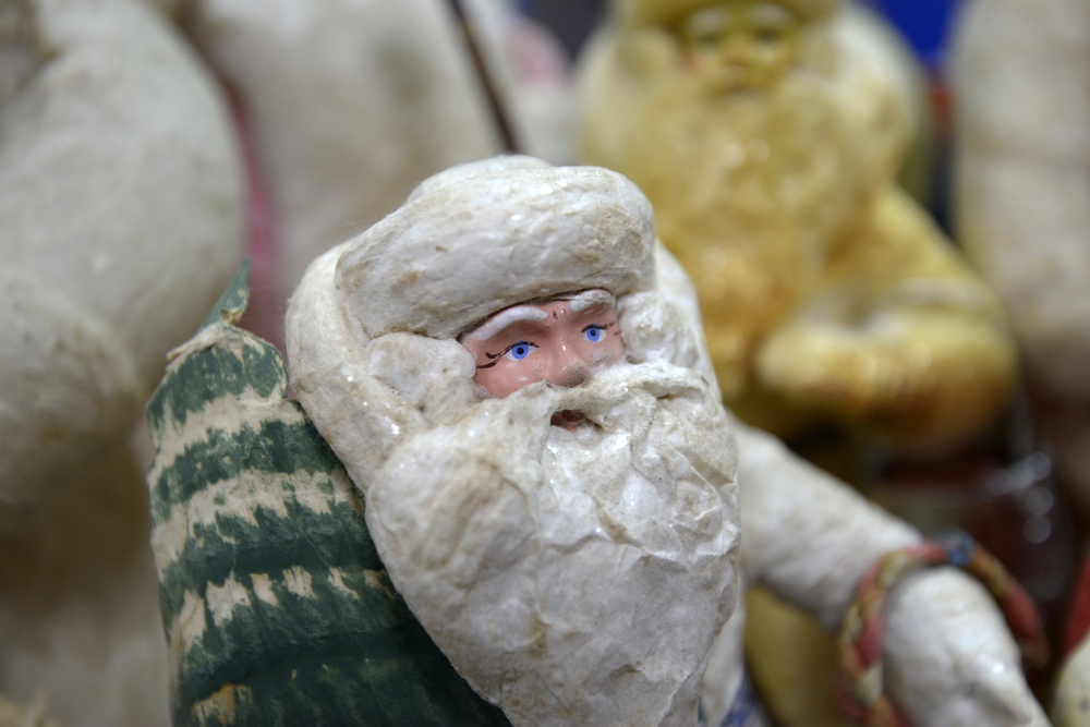 Выставка раритетных новогодних игрушек в Центральном парке: фото Выставка раритетных новогодних игрушек в Центральном парке: фото