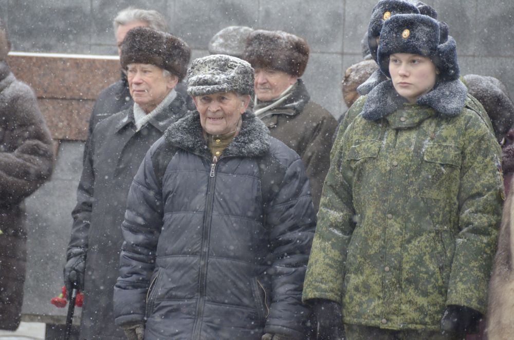 Закладка капсулы с посланием от ветеранов потомкам: фоторепортаж Закладка капсулы с посланием от ветеранов потомкам: фоторепортаж