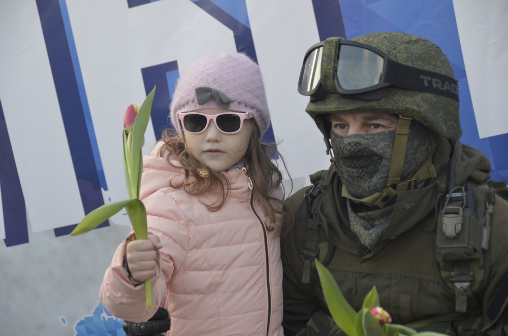 Годовщина воссоединения с Крымом: фоторепортаж Годовщина воссоединения с Крымом: фоторепортаж