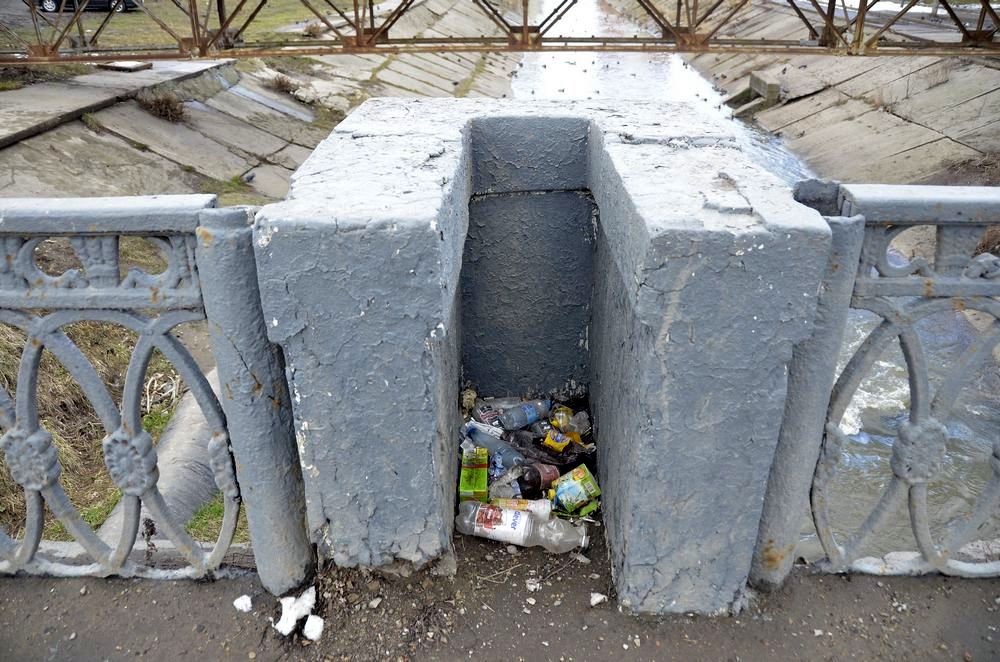 На Красноармейском проспекте разрушается мост: фоторепортаж На Красноармейском проспекте разрушается мост: фоторепортаж
