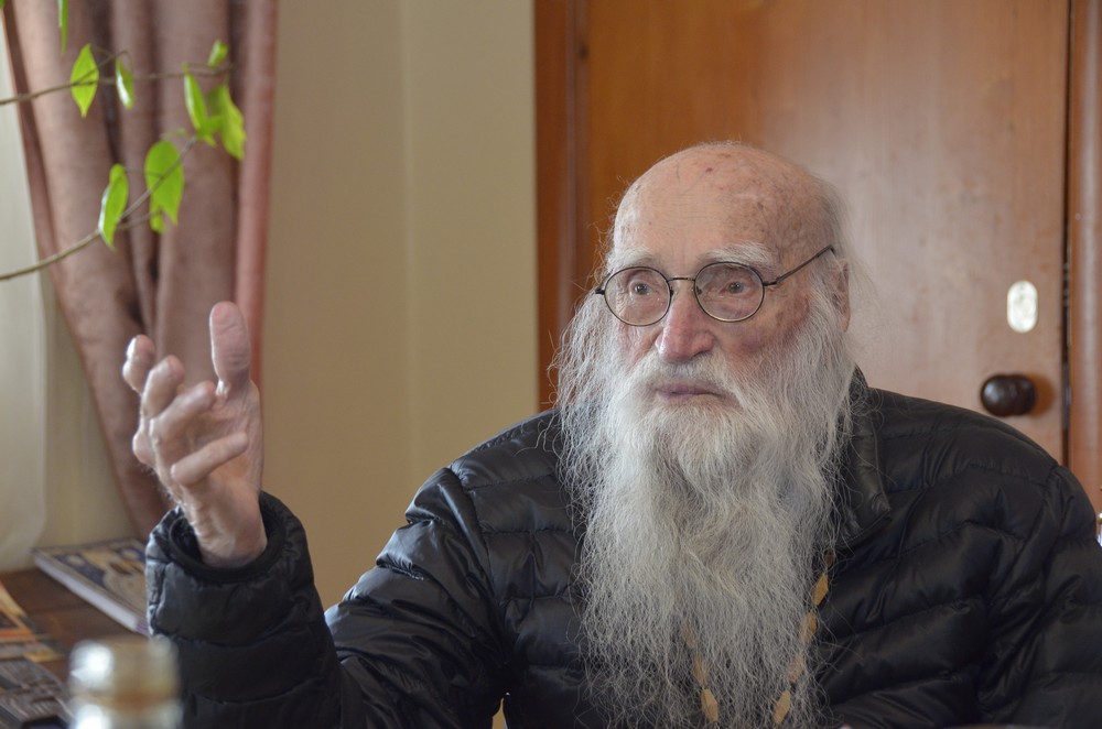 Старец, отец Анастасий отметил своё 102-летие! фоторепортаж