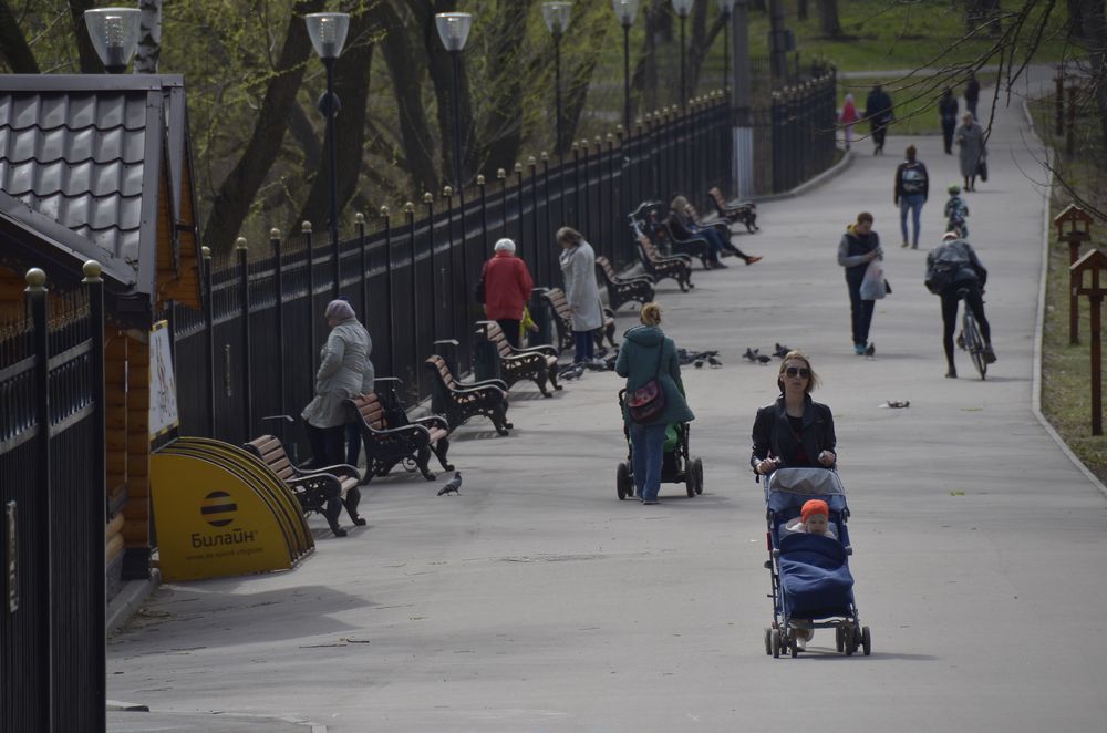 Центральный парк готовится встретить майские праздники: фото